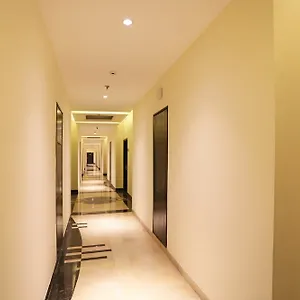 *** Hotel Oyo 9771 Glitz Westend India